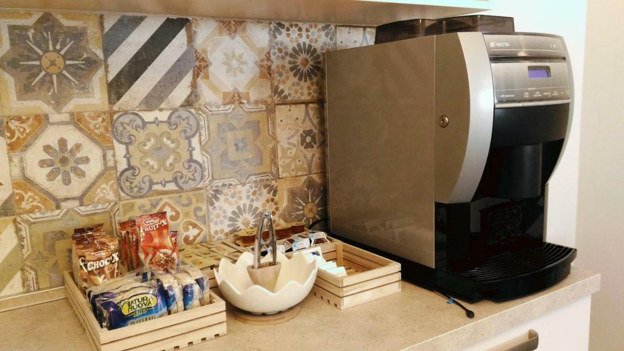 Spagnoi Rooms Castelnuovo del Garda Bagian luar foto