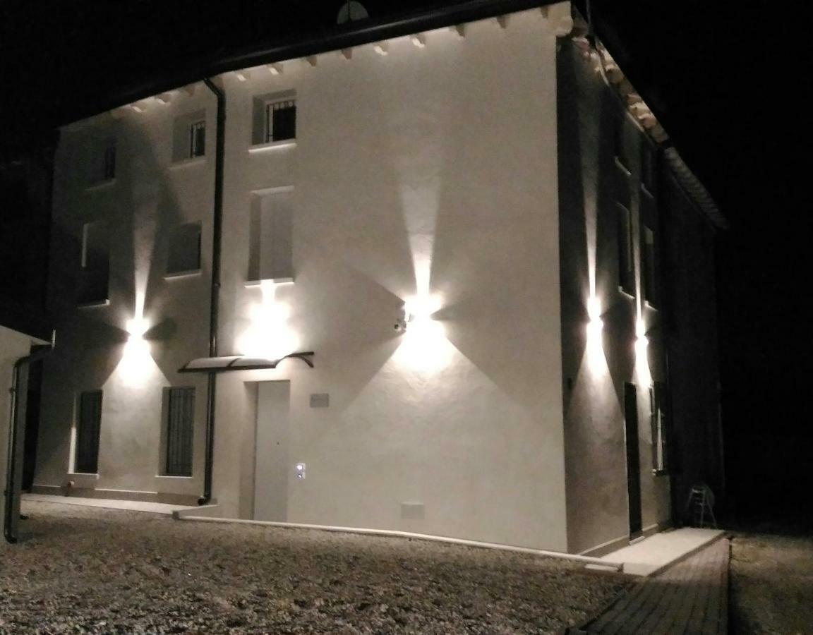 Spagnoi Rooms Castelnuovo del Garda Bagian luar foto