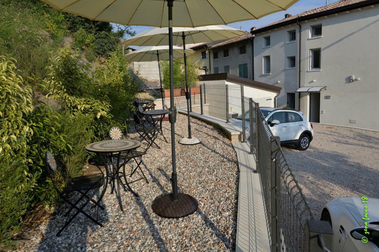 Spagnoi Rooms Castelnuovo del Garda Bagian luar foto