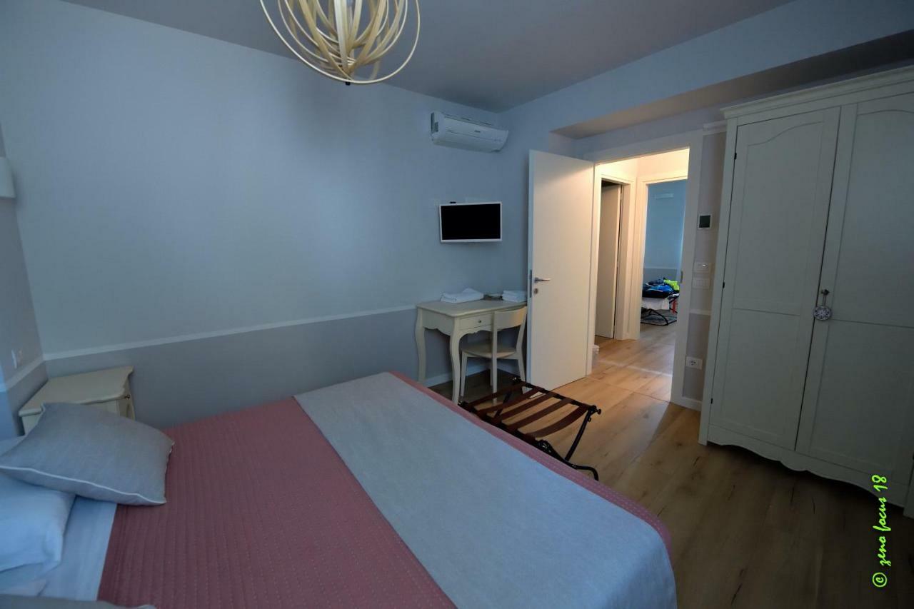 Spagnoi Rooms Castelnuovo del Garda Bagian luar foto