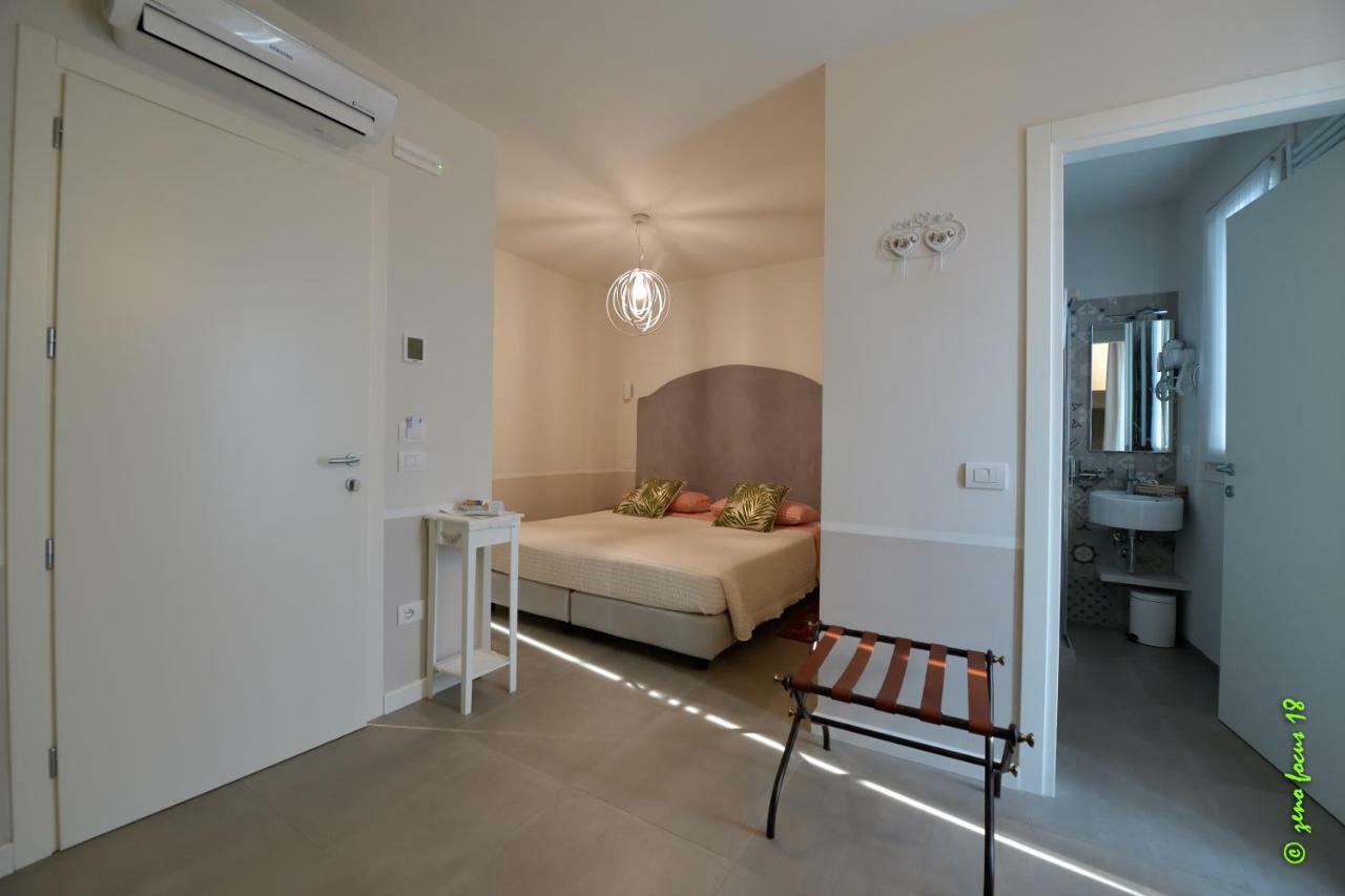 Spagnoi Rooms Castelnuovo del Garda Bagian luar foto