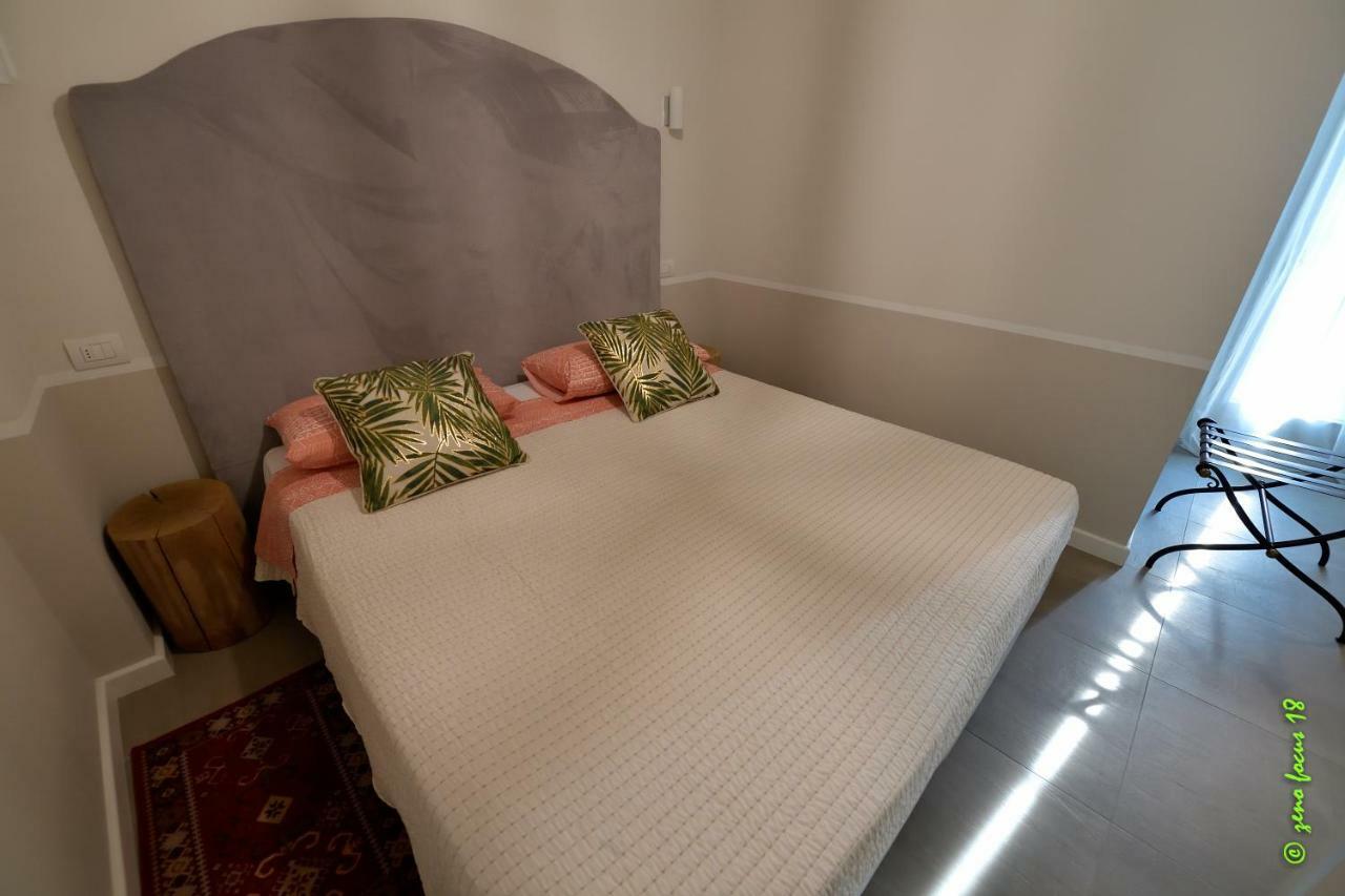 Spagnoi Rooms Castelnuovo del Garda Bagian luar foto