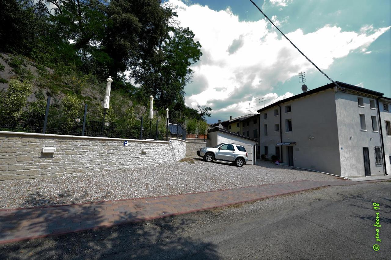 Spagnoi Rooms Castelnuovo del Garda Bagian luar foto